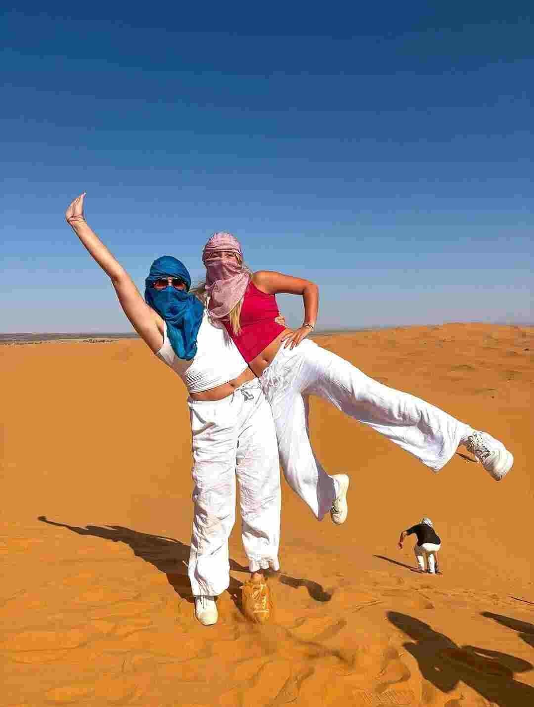 I migliori tour per studenti in Marocco: una guida completa al viaggio educativo, culturale e d'avventura per giovani esploratori
