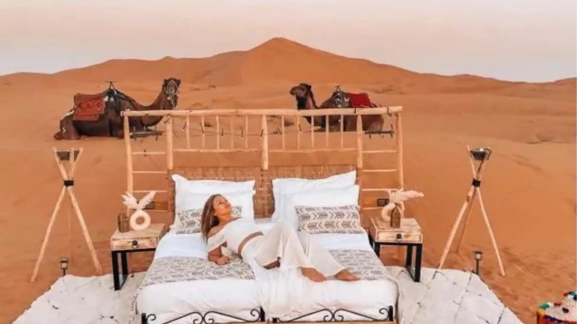 Wemen travlling morocco